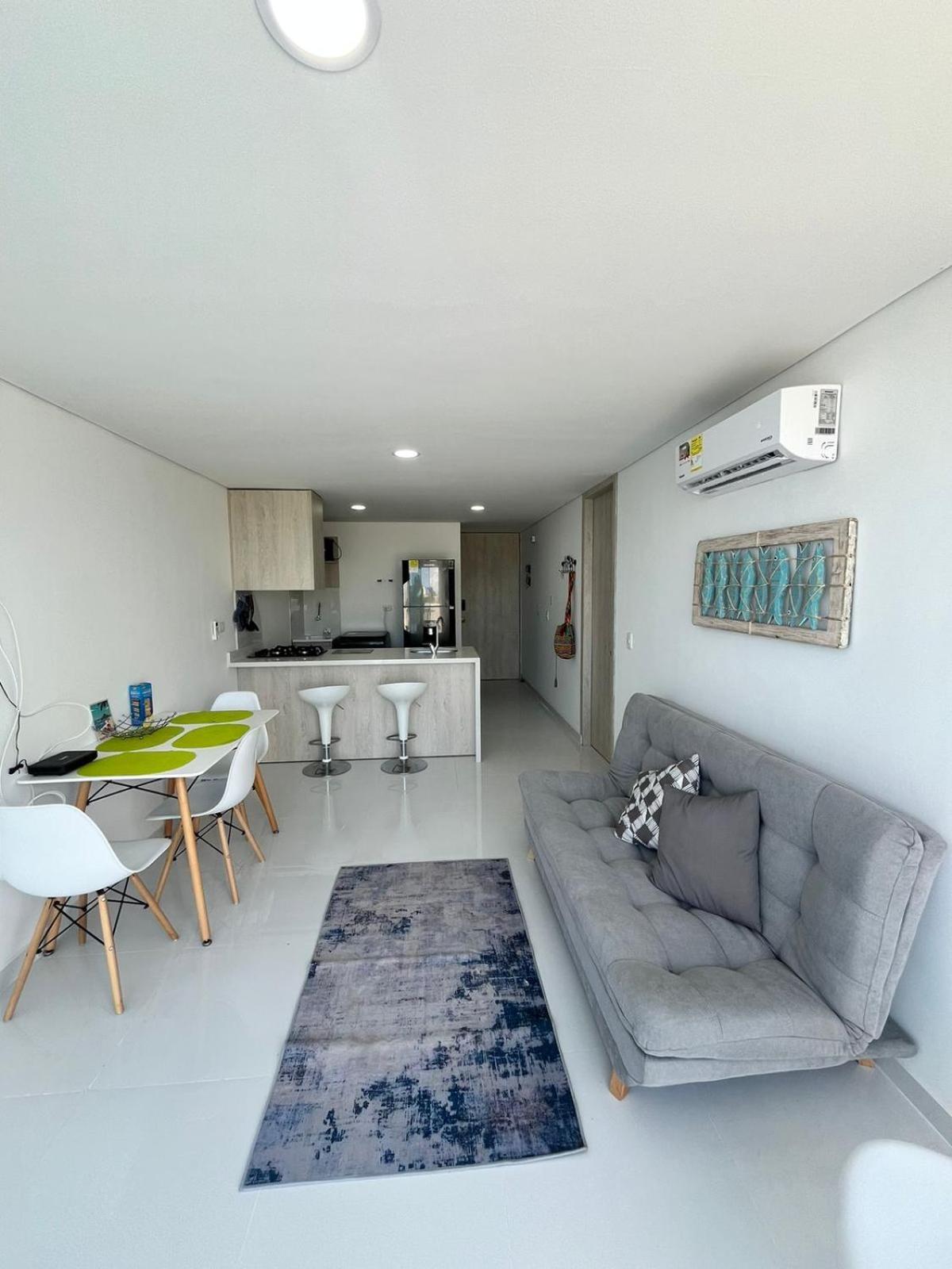Nuevo En Infinity Blue Apartment